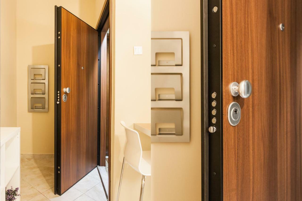 Central, Quiet, Cozy, Very Clean Private Apartment Close To Acropolis Athens Luaran gambar
